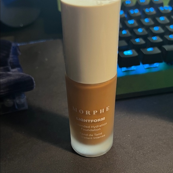 Morphe Lightform Foundation - Rich 24W - Picture 5 of 8